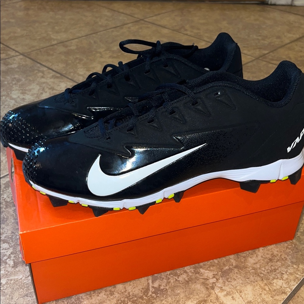 NEW Nike 852688-010 Black White Vapor Ultrafly Keystone Size 13 Baseball Cleats